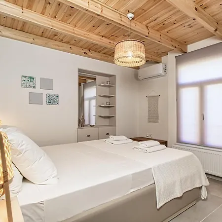 Elpida's Home, Seaside, Close To The City's Center Apartamento
